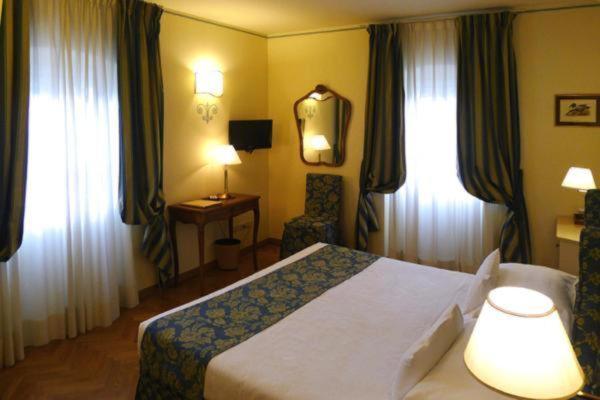 La Vittoria Boutique Hotel Garda  Exterior foto